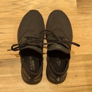 New Balance Women's Black On Black Nergize Athletic Shoes V1